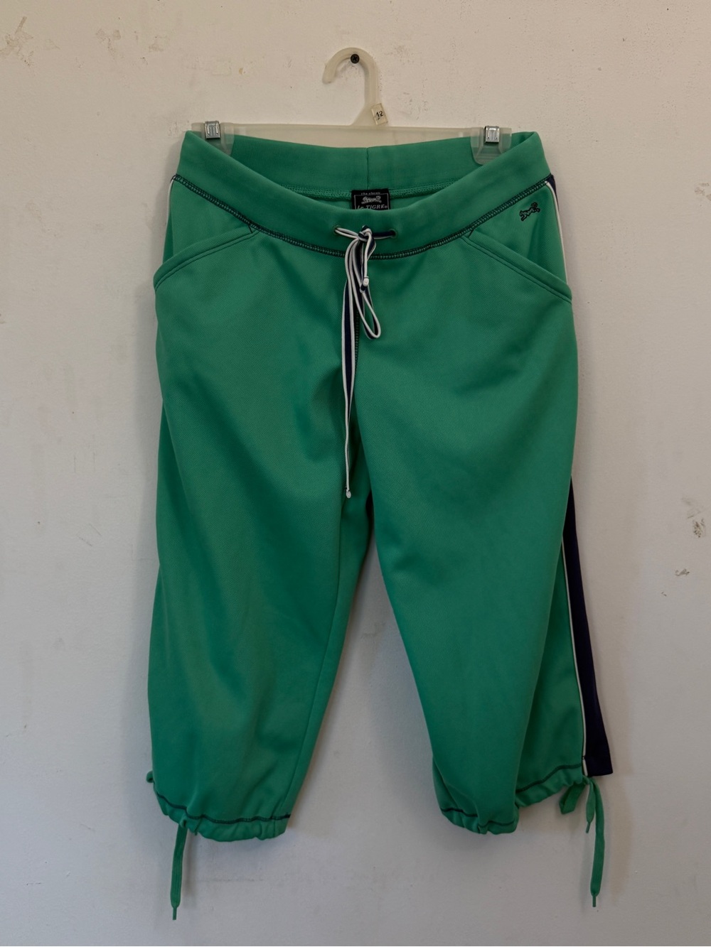 Le Tigre Green Drawstring Capri Sweatpants with Navy Side Panel
